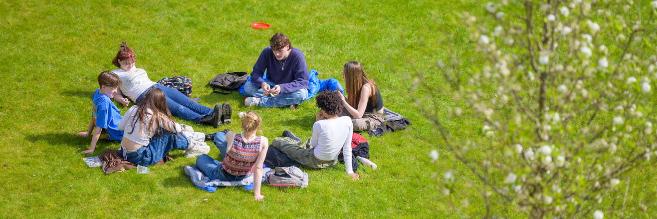 Doverbroecks 6th form-452