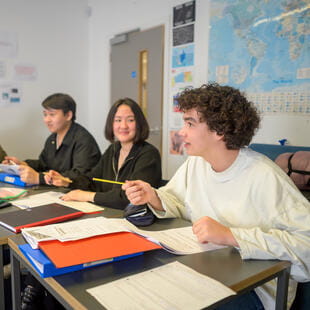 Doverbroecks 6th form-421