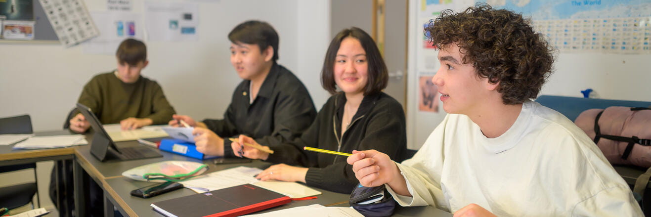 Doverbroecks 6th form-421