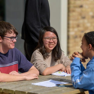 Doverbroecks 6th form-401