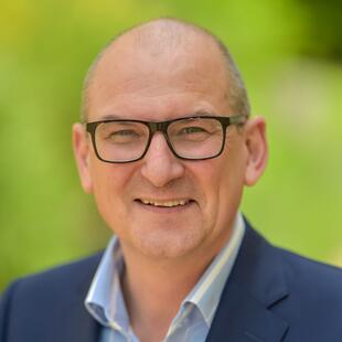 Andrew Gillespie scaled (1)