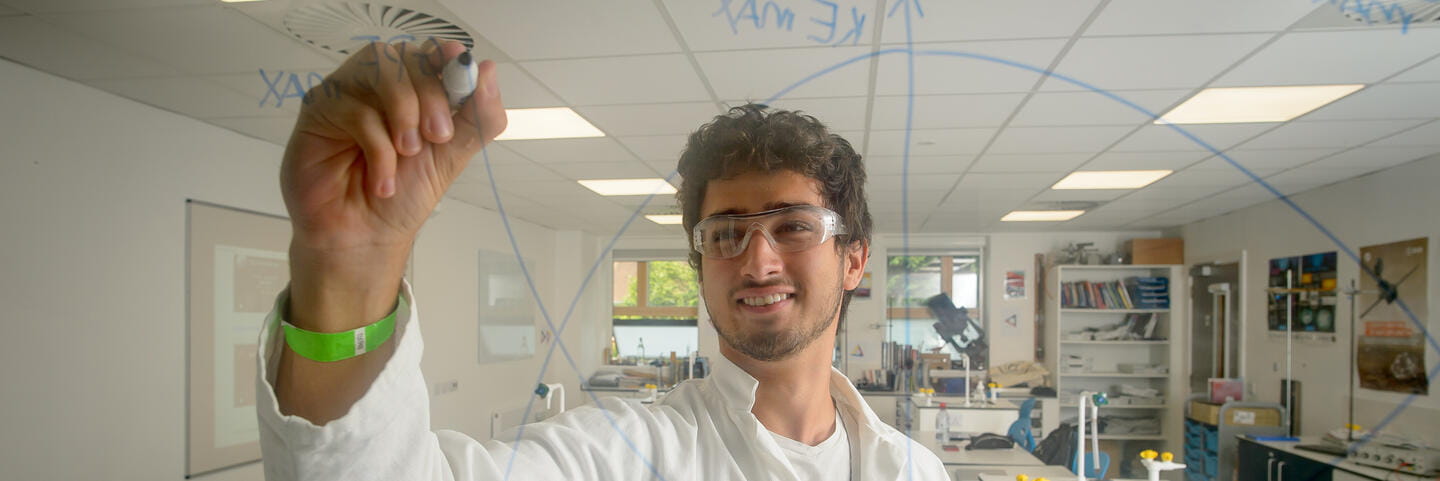 Image_DVB_SixthForm_2021-602