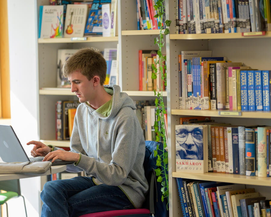 Doverbroecks 6th form-140